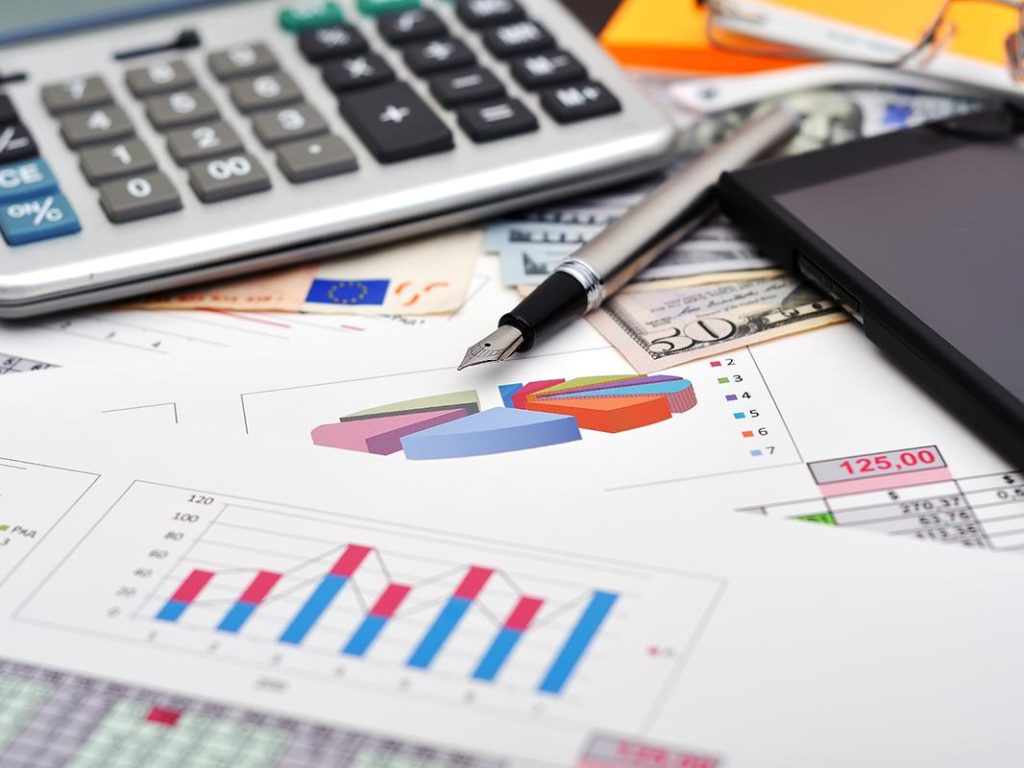 هل يوجد برنامج يجمع بين المحاسبة والإدارة