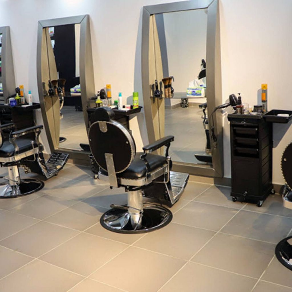 تجهيزات صالون حلاقة رجالي