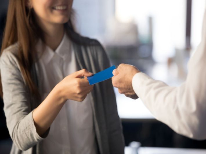 كيف اكسب زبائن في صالون؟